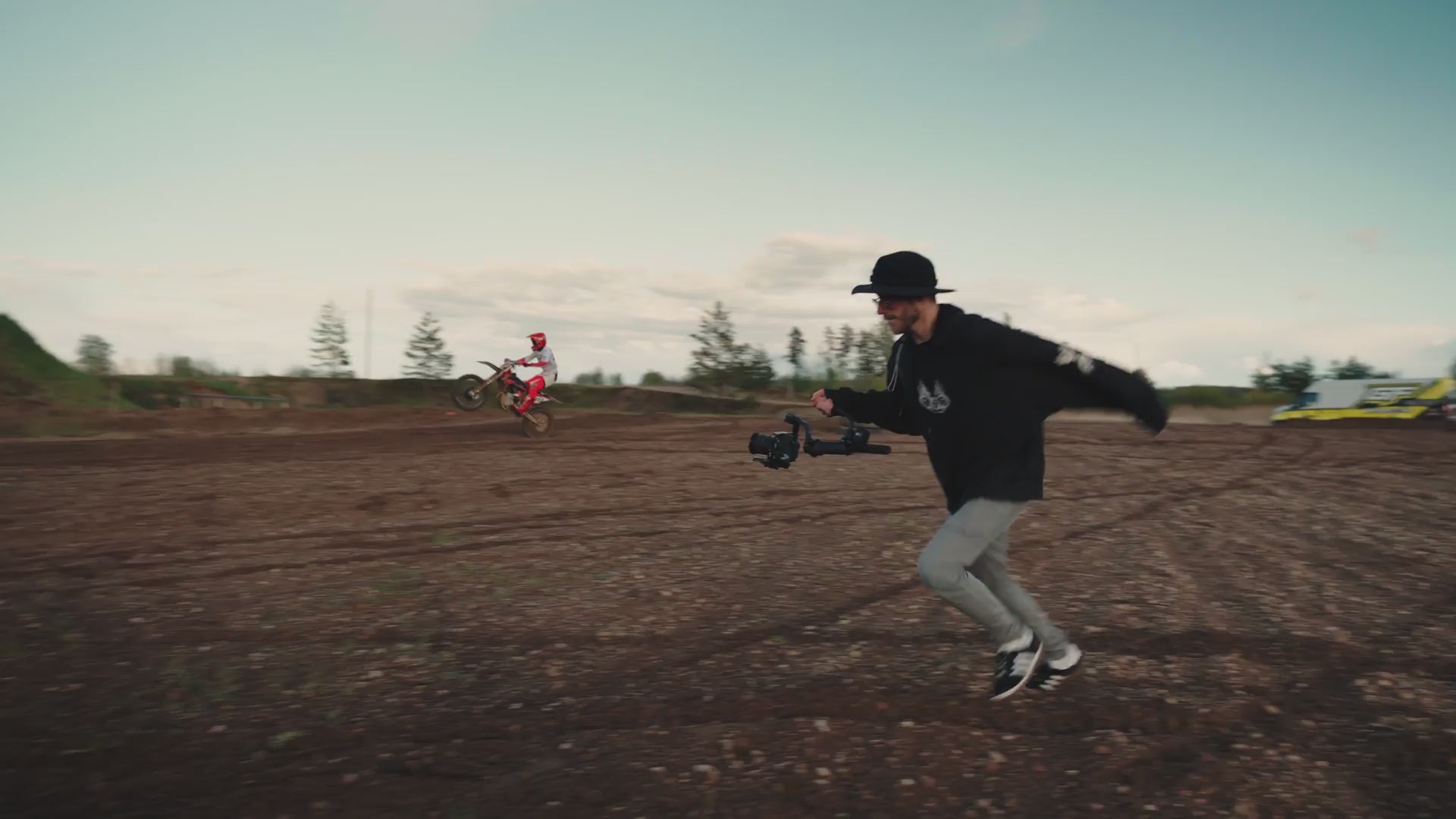 Charger la vidéo : 